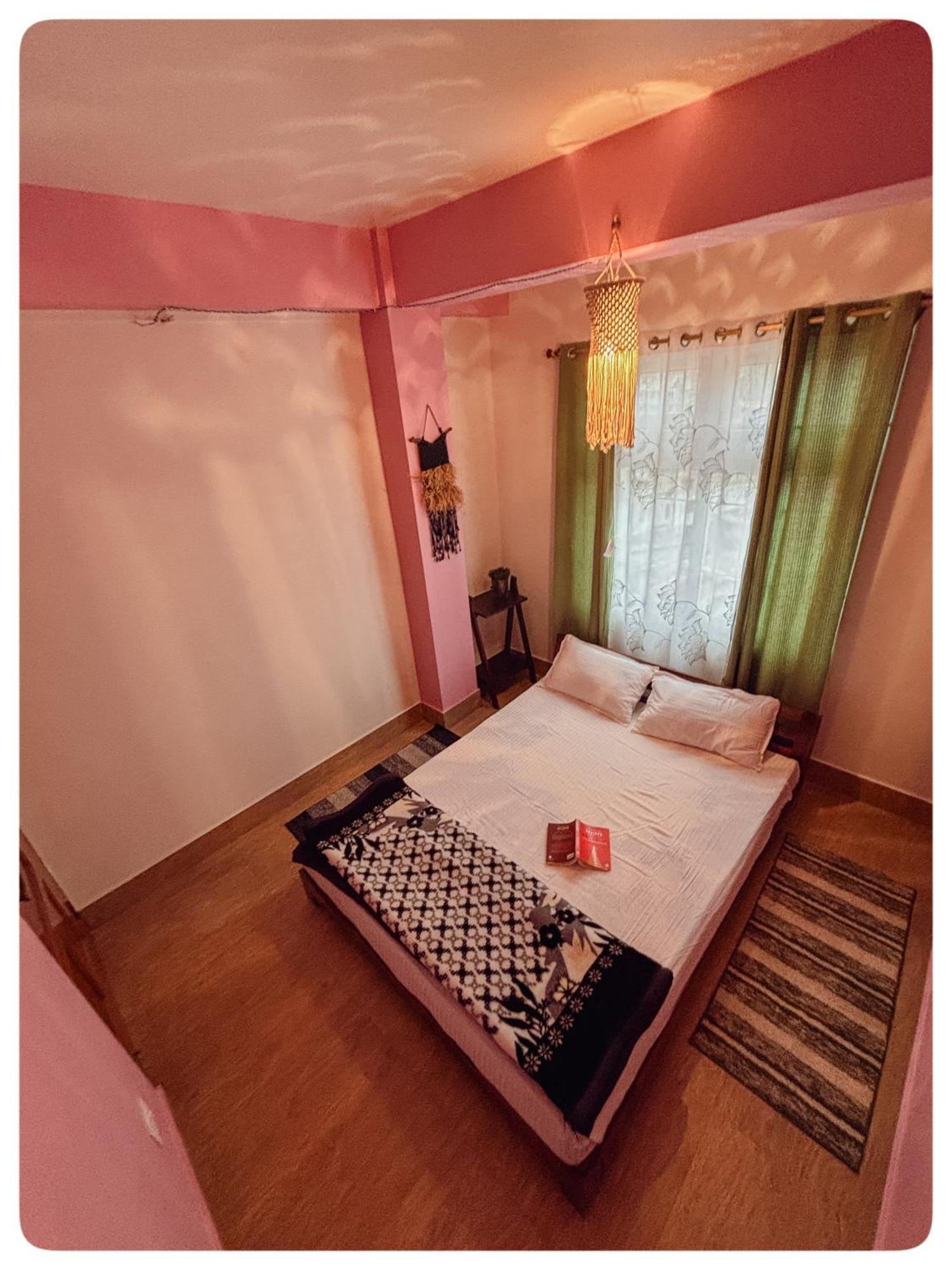 Stargaze Backpackers Shillong Hostel ภายนอก รูปภาพ